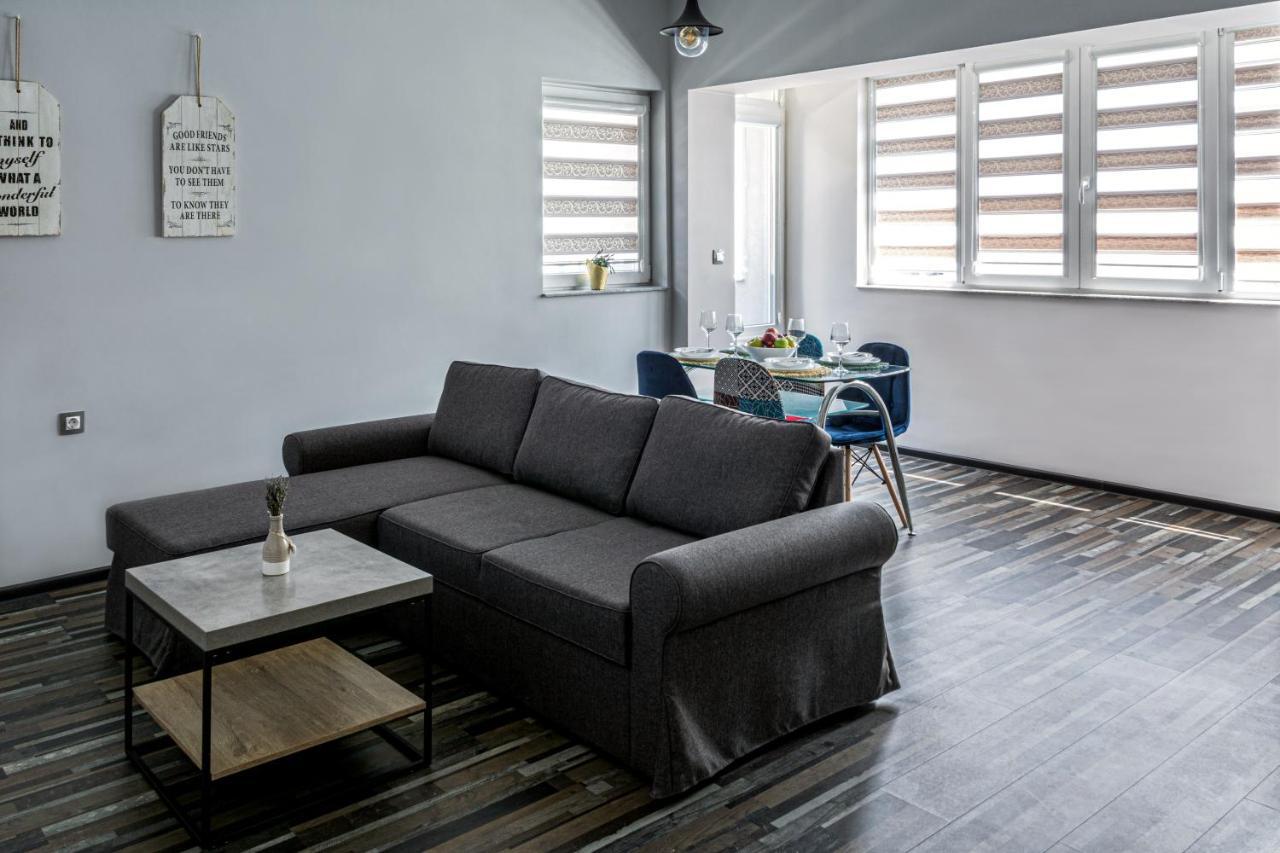 Gladstone Suites Plovdiv Bagian luar foto