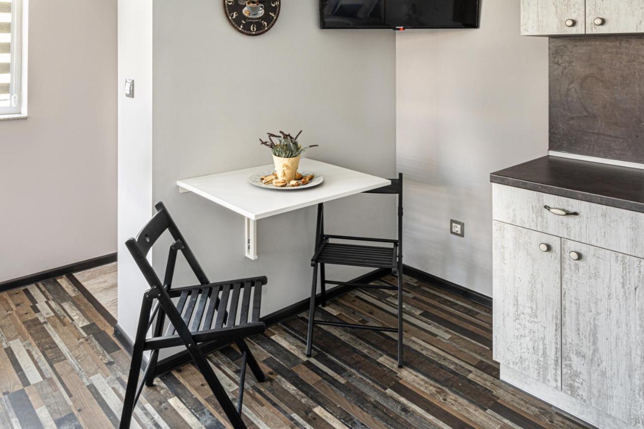 Gladstone Suites Plovdiv Bagian luar foto