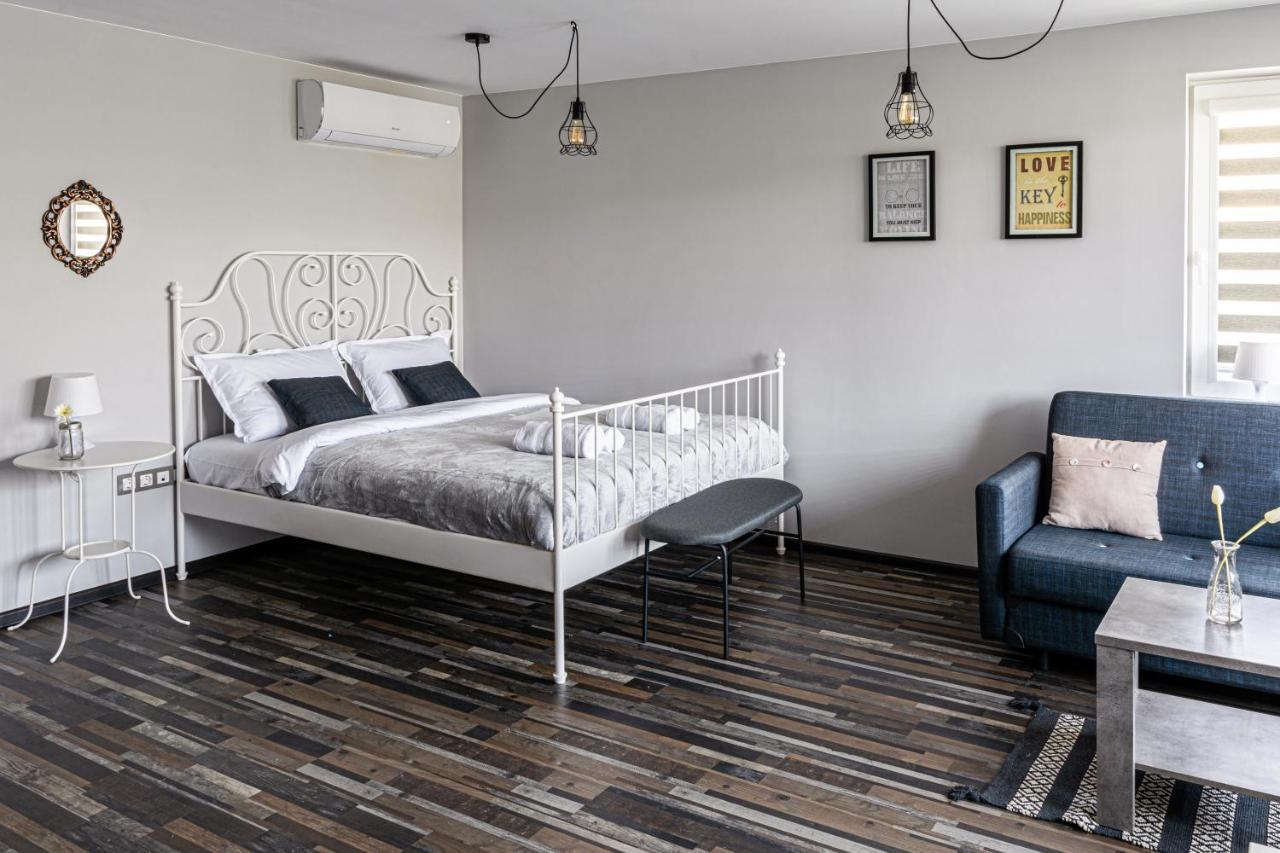 Gladstone Suites Plovdiv Bagian luar foto